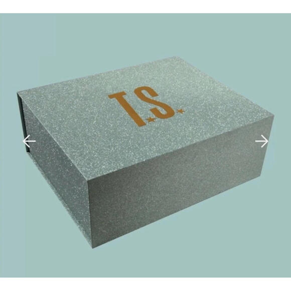 Taylor Swift The Life of a Showgirl Black Sweatshirt Box Set - Picture 5 of 6